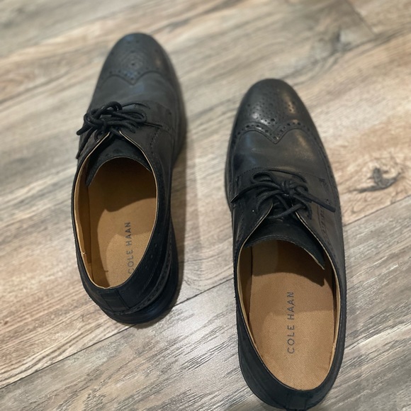 Cole hann black size 11.  Only worn a few times. - Picture 3 of 3